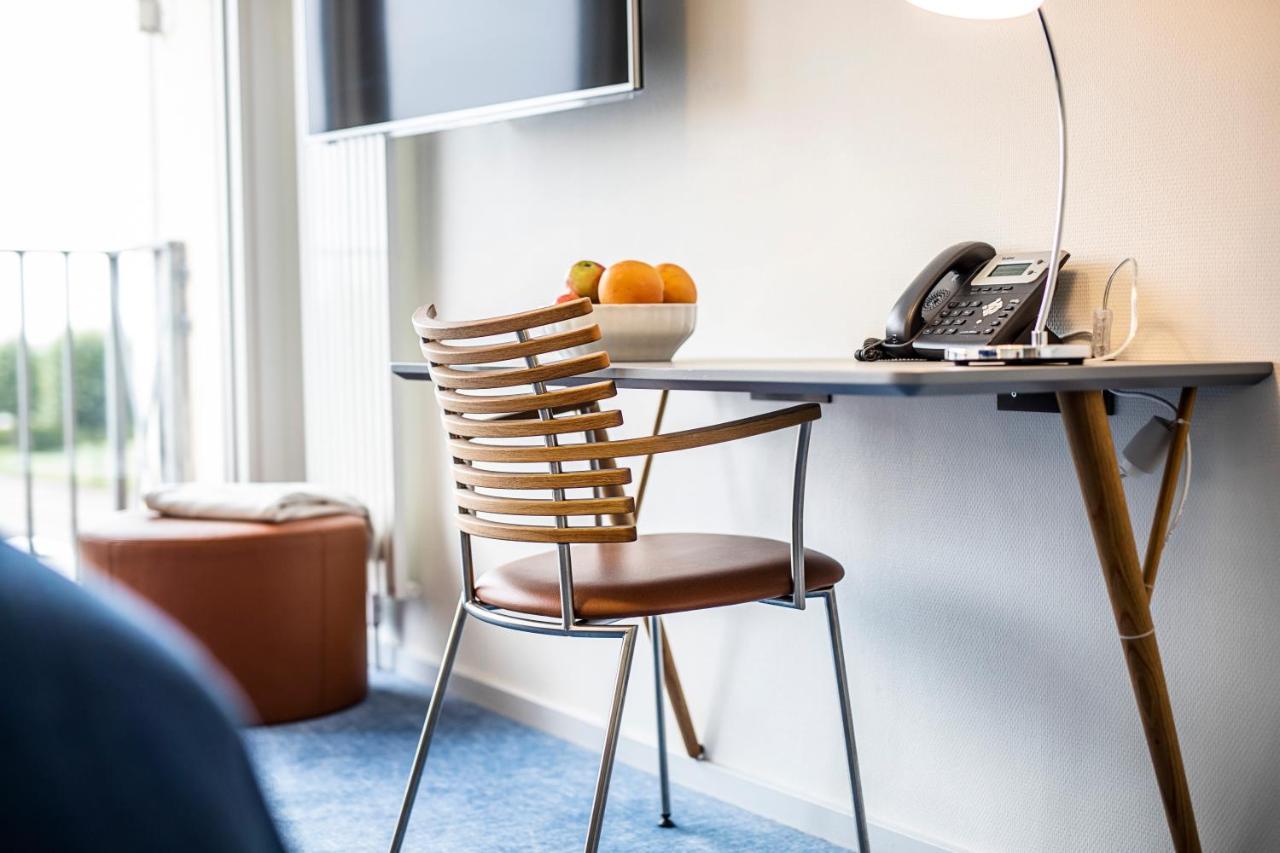 Molskroen Strandhotel Ebeltoft Bagian luar foto