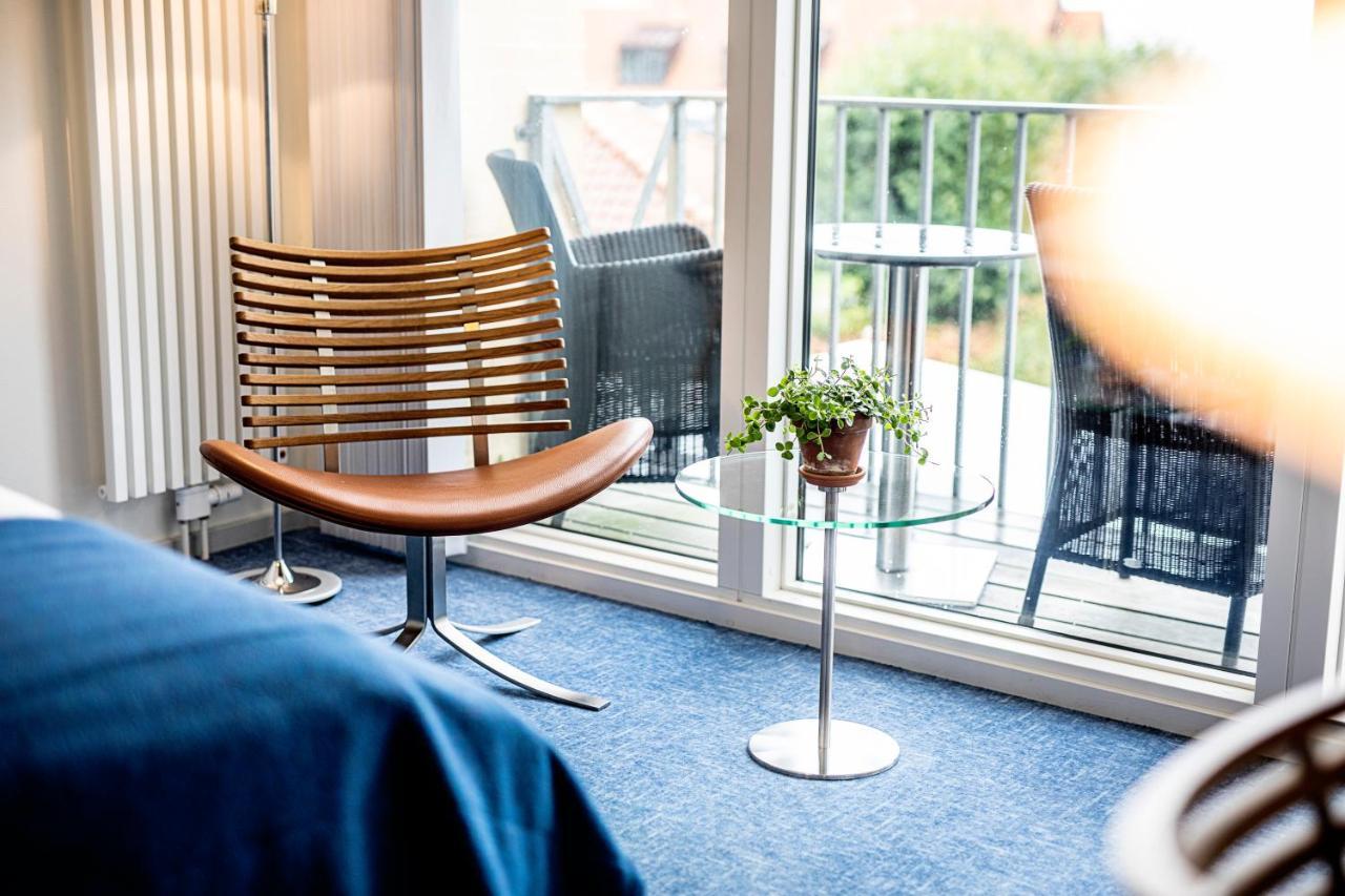 Molskroen Strandhotel Ebeltoft Bagian luar foto