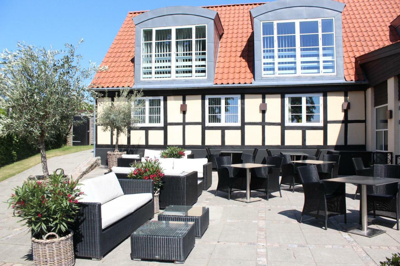 Molskroen Strandhotel Ebeltoft Bagian luar foto