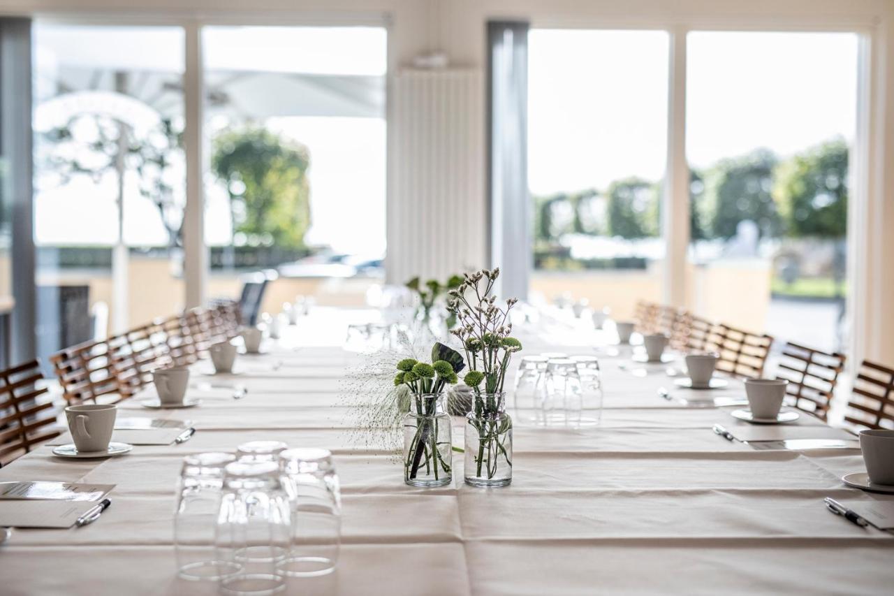Molskroen Strandhotel Ebeltoft Bagian luar foto